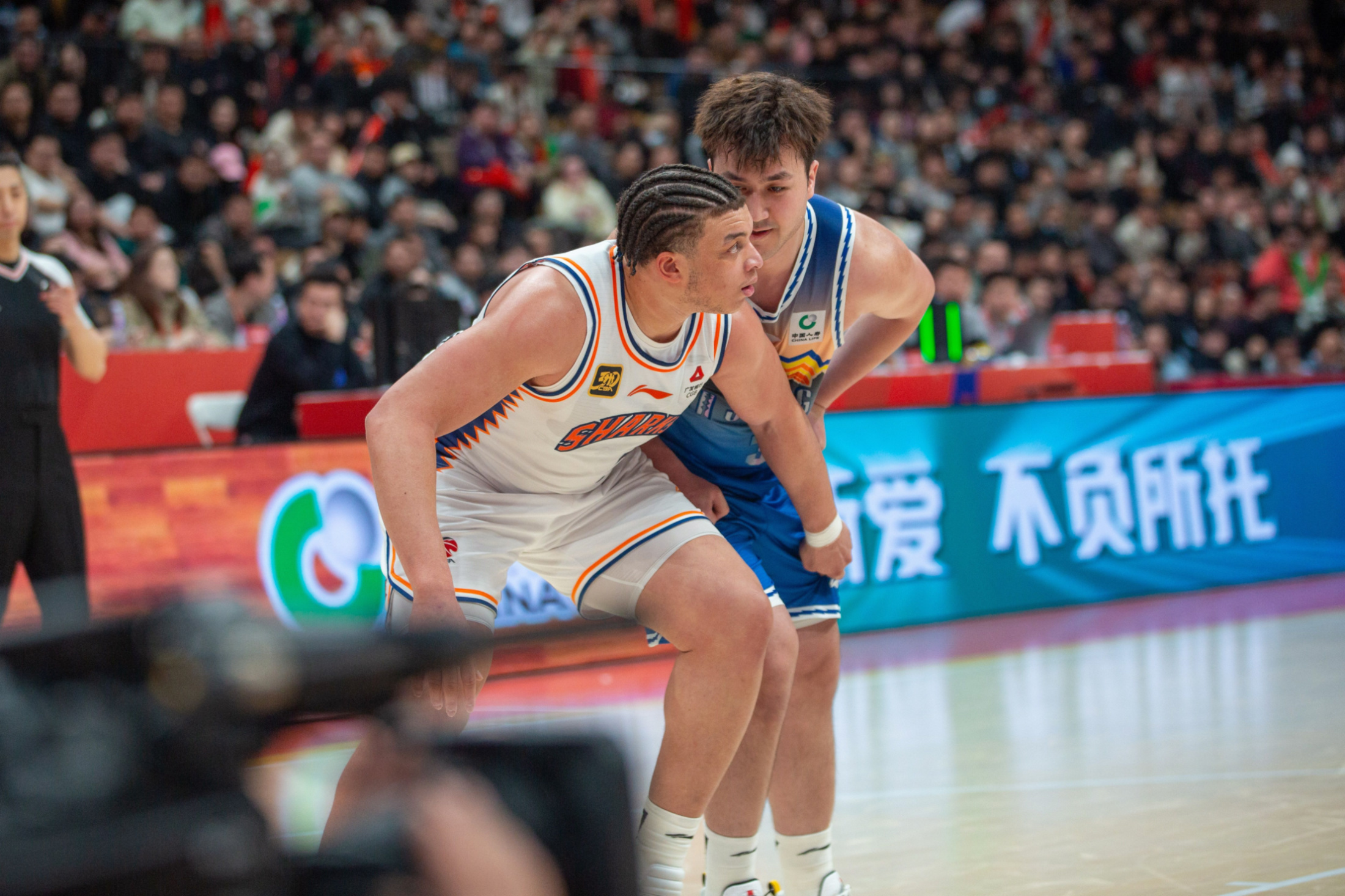 外援球员发挥稳定,为球队带来胜利 外援球员发挥稳定,为球队带来胜利