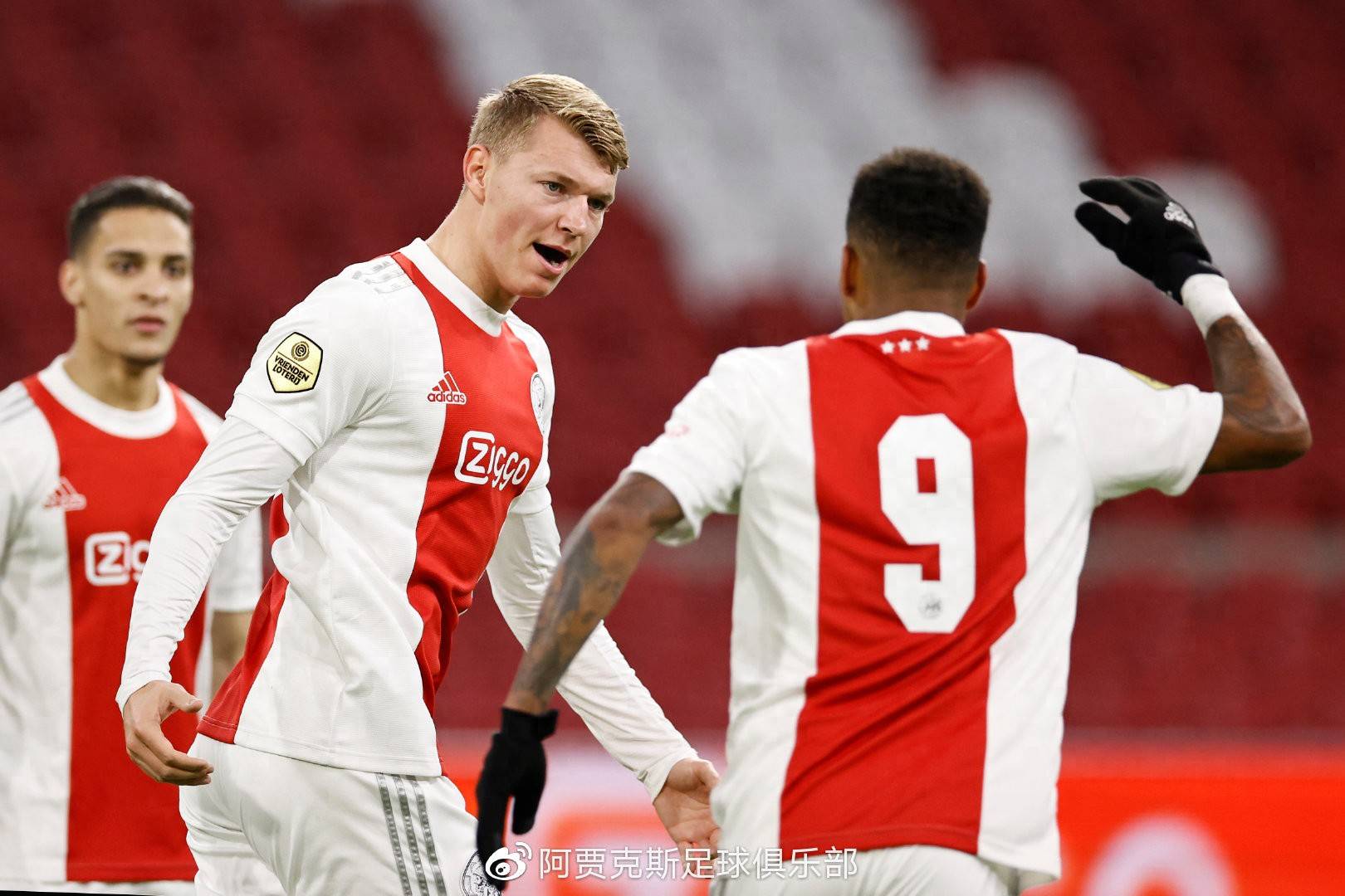 包含阿贾克斯球员荣膺欧冠最佳射手,锋线火力不容小觑的词条 包含阿贾克斯球员荣膺欧冠最佳射手,锋线火力不容小觑的词条