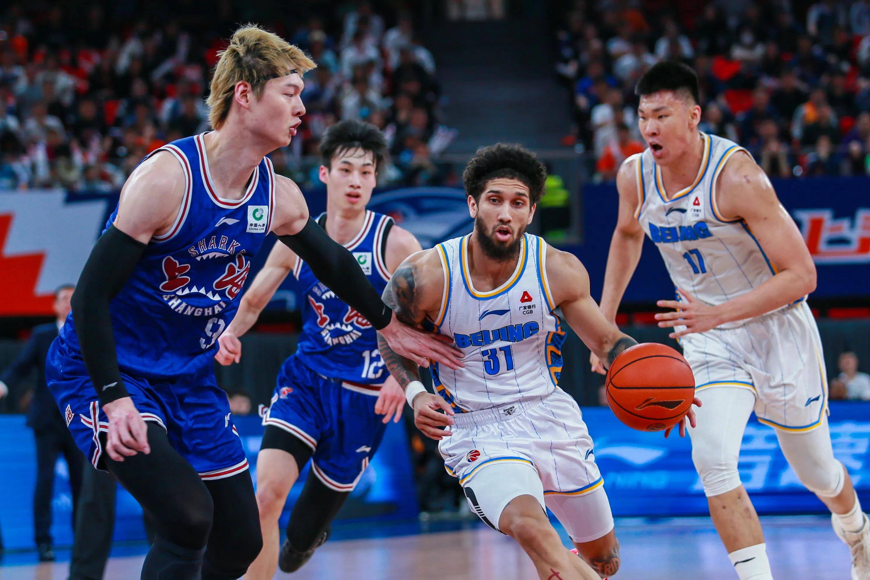 NBA新赛季揭幕，球迷期待新一轮的较量的简单介绍