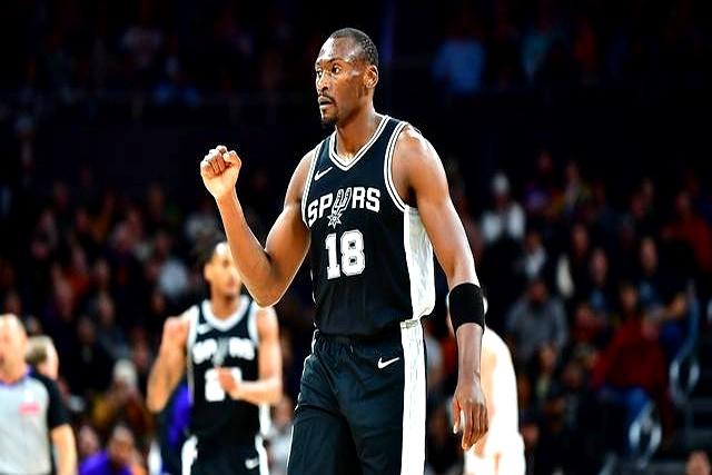 开云体育下载-马刺队老将发挥稳定，带领球队取胜