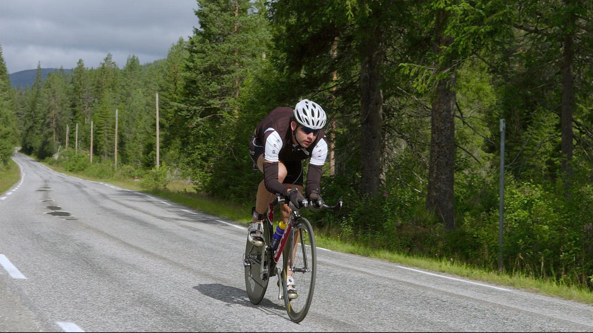 羽坛悲欢两重天,韩国队团队完胜,陈雨菲逆境刷新纪录
